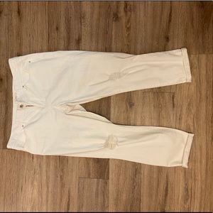 Jessica Simpson white capris size 32